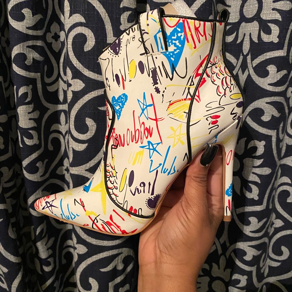 Heel boot